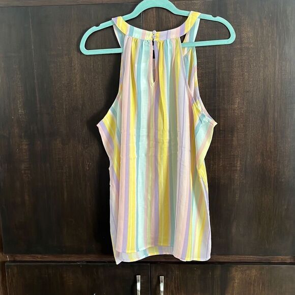 NWT TORRID GAUZE GODDESS NECK TANK SIZE 10/L - Picture 3 of 6